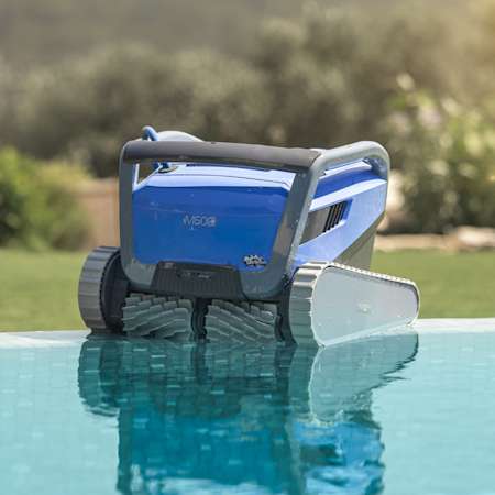 Dolphin M600 Pool Cleaner - Image 4