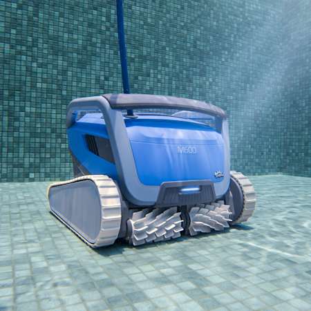 Dolphin M600 Pool Cleaner - Image 2